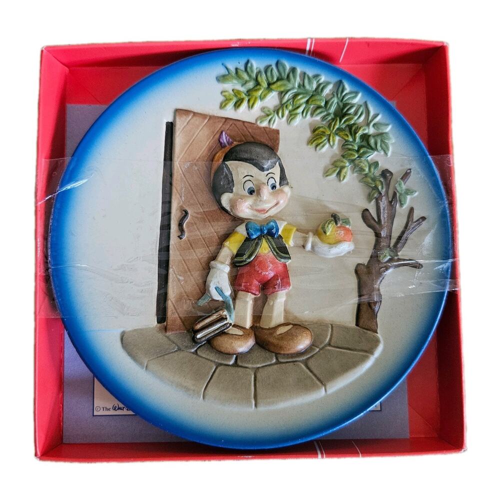 Vintage Disney ANRI Pinocchio 3D Collectible Limited Edition Mini Plate